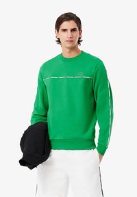 Спортивная кофта Спортивная кофта