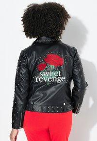 Кожаная куртка Кожаная куртка