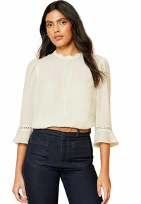 Блузка Блузка