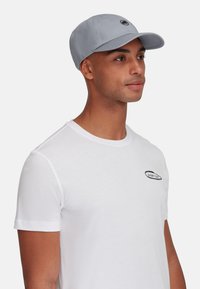 Кепка Кепка