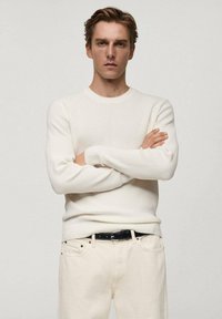 Пуловер Пуловер