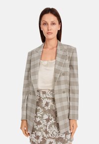 Куртка-блейзер Куртка-блейзер