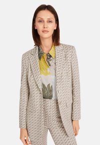 Блейзер Блейзер