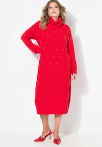 Вязаное платье Вязаное платье