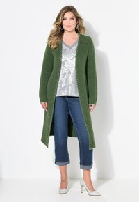 Длинный кардиган Длинный кардиган