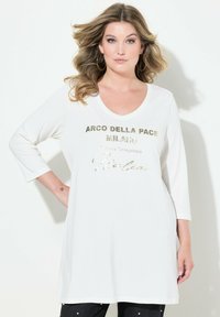 Длинная майка Длинная майка