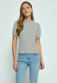 Футболка Футболка