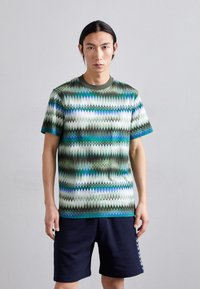 Футболка Футболка