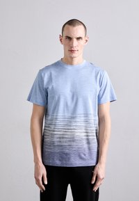 Футболка Футболка