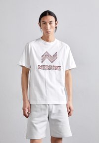 Футболка Футболка