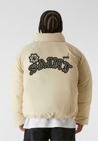 Зимняя куртка Зимняя куртка