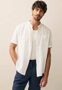 Рубашка с коротким рукавом Рубашка с коротким рукавом