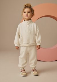 Толстовка Толстовка