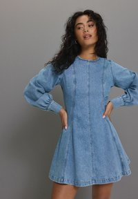 Джинсовое платье Джинсовое платье