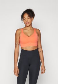 Спортивный бюстгальтер Спортивный бюстгальтер