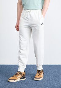 Спортивные штаны Спортивные штаны