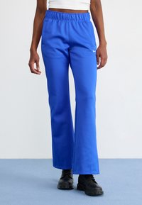 Спортивные штаны Спортивные штаны