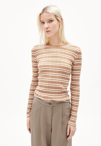 Пуловер в полоску Пуловер в полоску