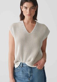 Пуловер с коротким рукавом Пуловер с коротким рукавом