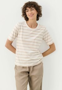 Футболка Футболка