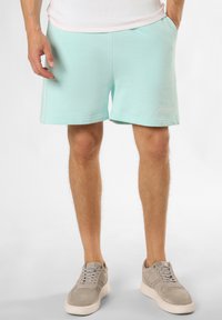 Шорты Шорты