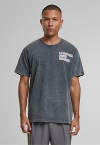 Футболка Футболка