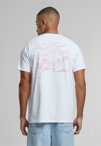 Футболка Футболка