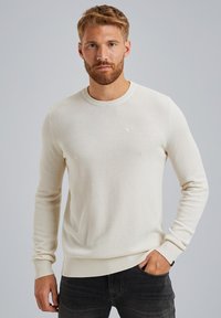 Пуловер Пуловер