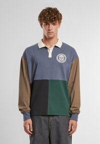 Поло с длинным рукавом Поло с длинным рукавом