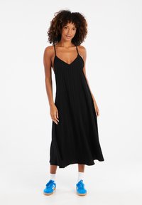 Летнее платье Летнее платье