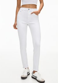 Узкие джинсы Узкие джинсы