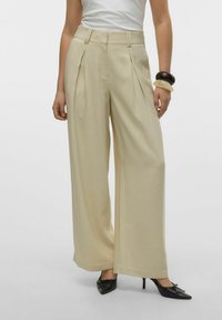 Широкие брюки Широкие брюки