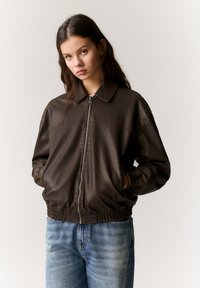 Кожаная куртка Кожаная куртка