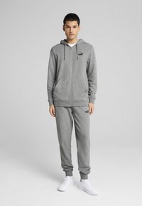 Спортивная кофта Спортивная кофта