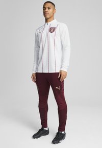 Спортивная форма Спортивная форма