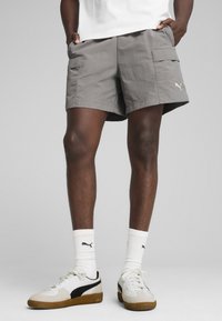 Шорты Шорты