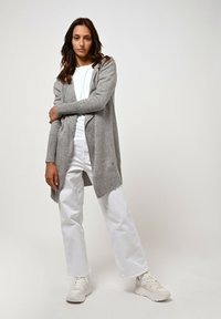 Пуловер Пуловер