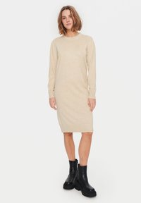 Платье футляр Платье футляр