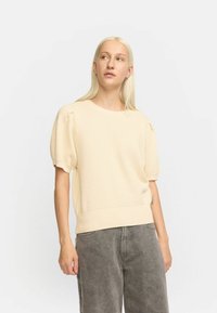 Футболка Футболка