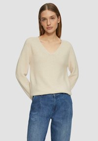 Пуловер Пуловер