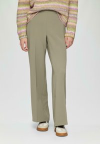 Широкие брюки Широкие брюки