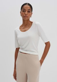 Футболка Футболка