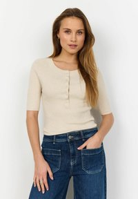 Футболка Футболка