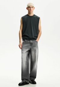 Прямые джинсы Прямые джинсы