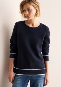 Длинный пуловер Длинный пуловер