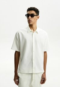 Рубашка с коротким рукавом Рубашка с коротким рукавом