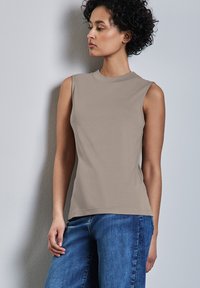 Майка Майка