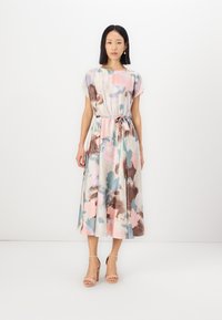 Платье Платье