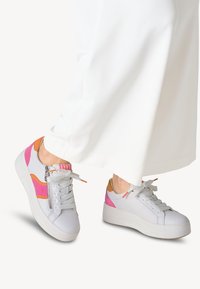 Сникерсы Сникерсы