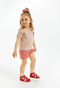 Шорты Шорты